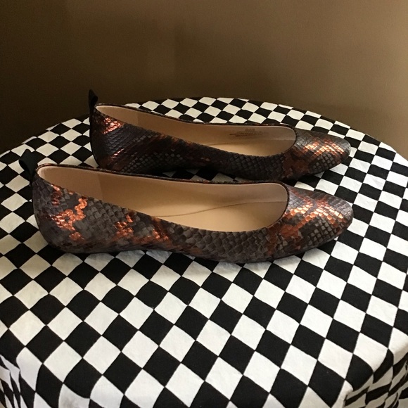Karl Lagerfeld snake print ballet flat 8, feels like a 7.5. - Picture 5 of 5